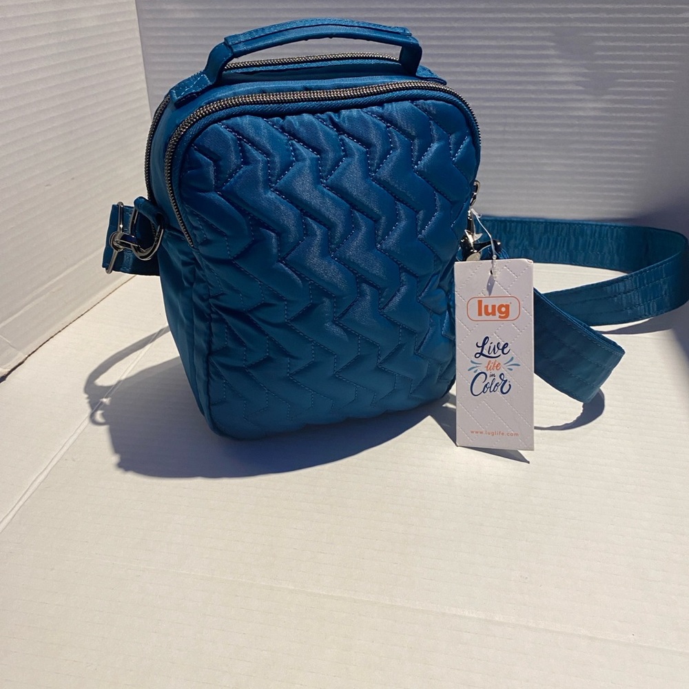 Lug Navy Quilted Messenger Bag🩵 - Picture 12 of 15